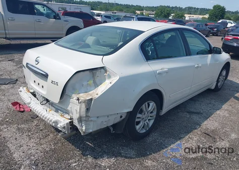 2011 Nissan Altima 2.5 S z USA, uszkodzony, nr VIN 1N4AL2AP2BN422379